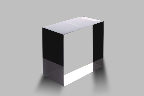 ОЛЕГ Листовой акрил высокой прозрачности, изготовление на заказ, бесплатные образцы